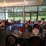 - Restaurant La Claire Foret