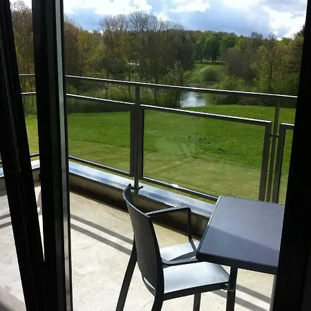 - Restaurant La Claire Foret