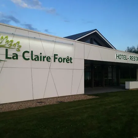 Hotel - Restaurant La Claire Foret 3*