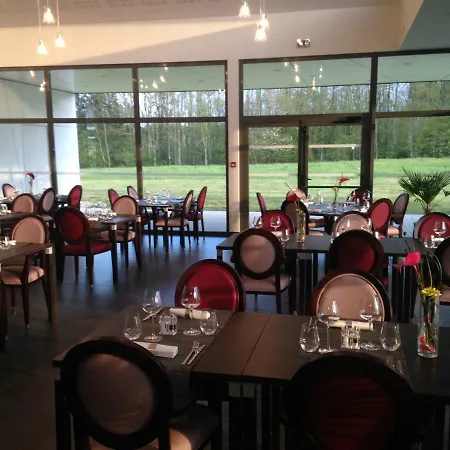 - Restaurant La Claire Foret