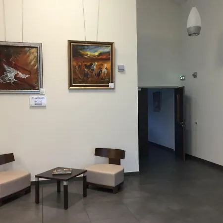 Hotel - Restaurant La Claire Foret 3*