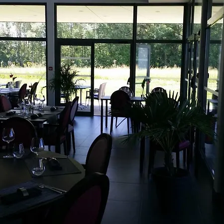 - Restaurant La Claire Foret 3* Morhange