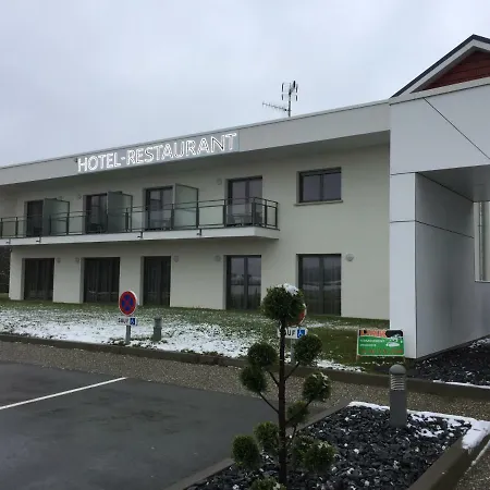 - Restaurant La Claire Foret 3*