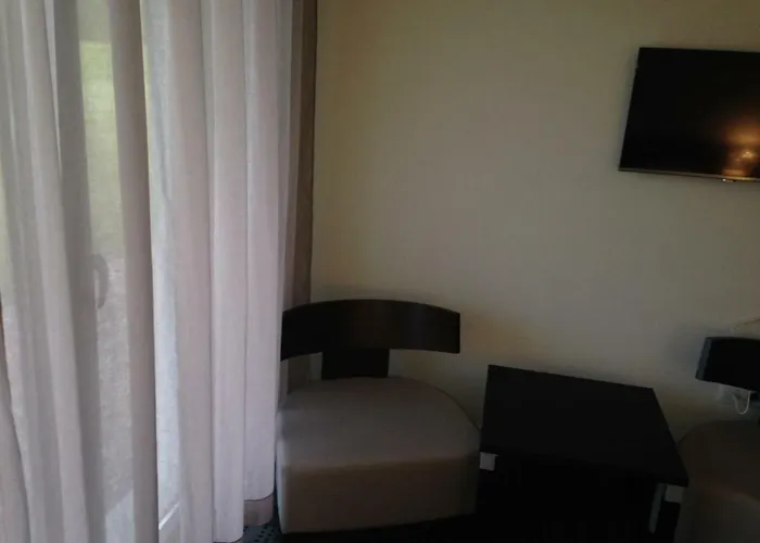 Hotel - Restaurant La Claire Foret