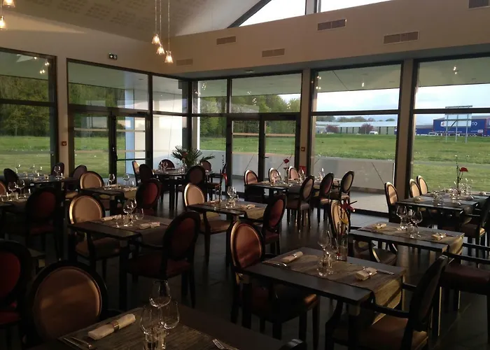 - Restaurant La Claire Foret 3* Morhange