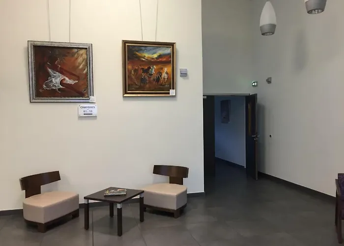 Hotel - Restaurant La Claire Foret 3*