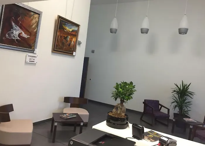 - Restaurant La Claire Foret